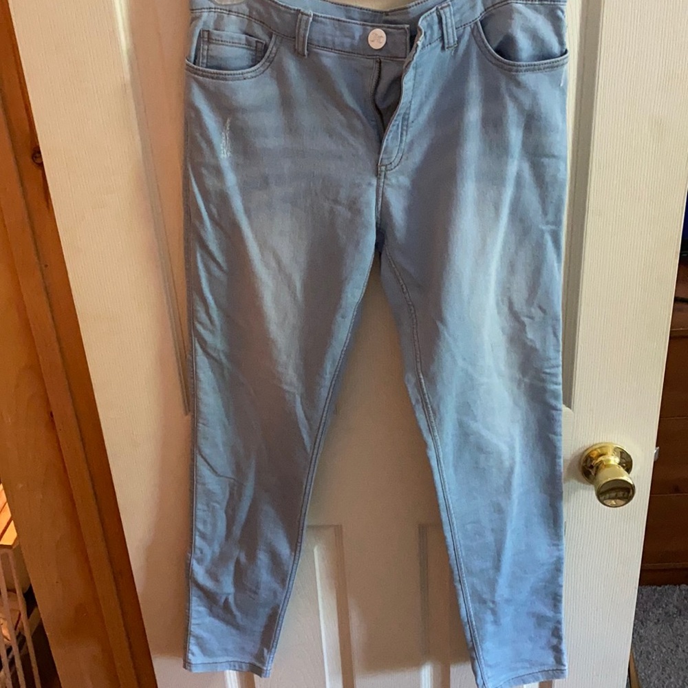Light Blue Jegging Capris